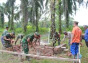 Semangat Gotong Royong TMMD Kodim 0320 Dumai Fokus Mengerjakan Sumur Bor