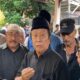 Penyanyi Profesional dan Sahabat Sejati